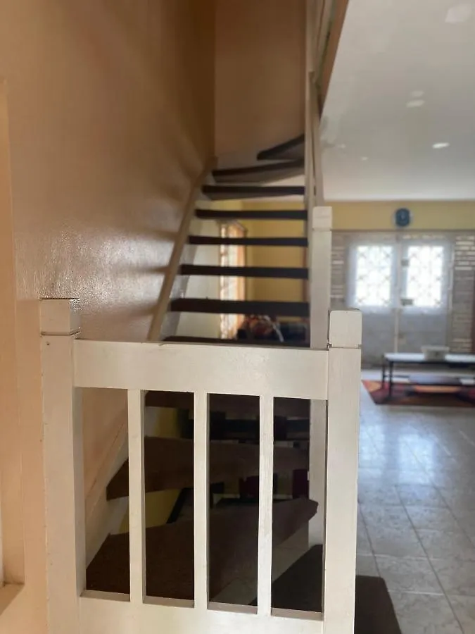 Finest Accommodation Renfrew Place 4-12 Renfrew Rd 2 Bedroom 2 Bat Apt # 15 New Kinston Jamaica 金斯敦