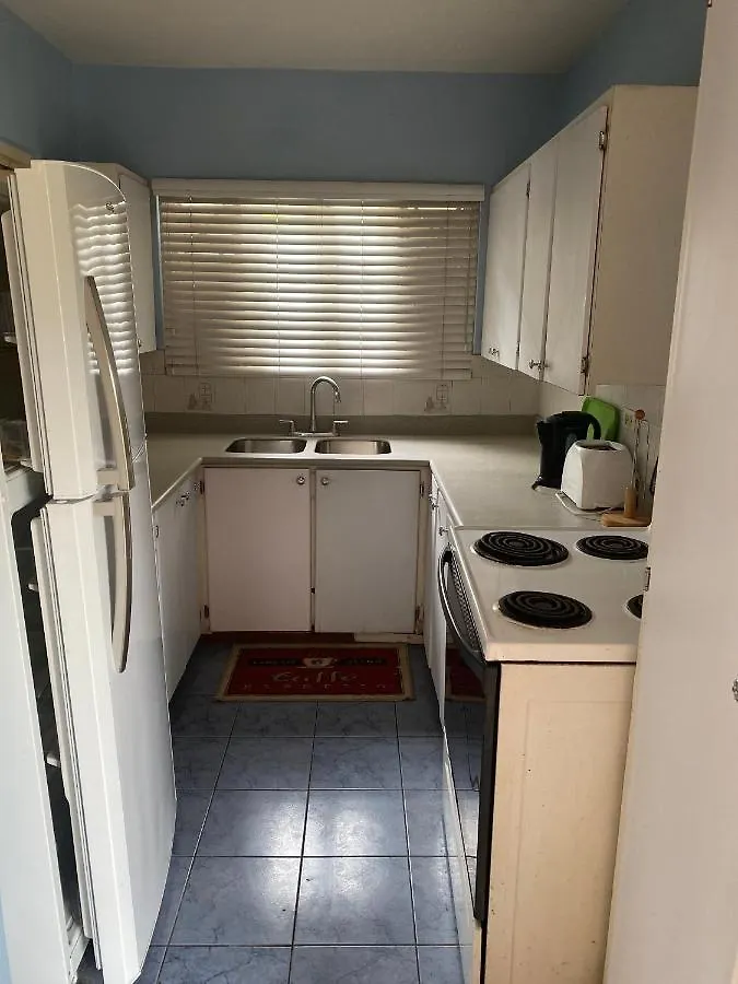 Finest Accommodation Renfrew Place 4-12 Renfrew Rd 2 Bedroom 2 Bat Apt # 15 New Kinston Jamaica Kingston Apartmán