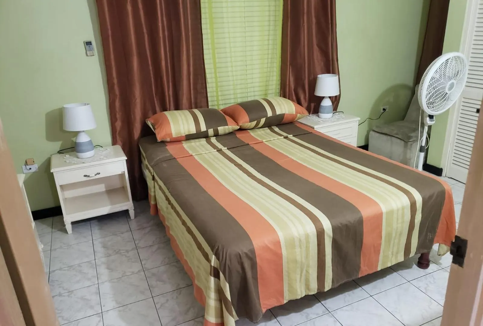 Διαμέρισμα Finest Accommodation Renfrew Place 4-12 Renfrew Rd 2 Bedroom 2 Bat Apt # 15 New Kinston Jamaica Κίνγκστον