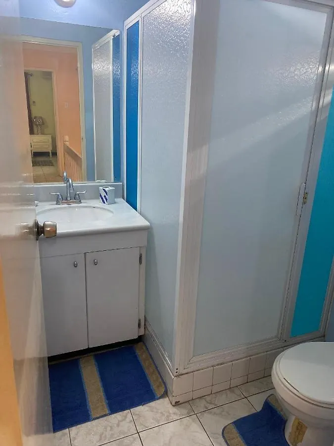 Finest Accommodation Renfrew Place 4-12 Renfrew Rd 2 Bedroom 2 Bat Apt # 15 New Kinston Jamaica Kingston 0*,